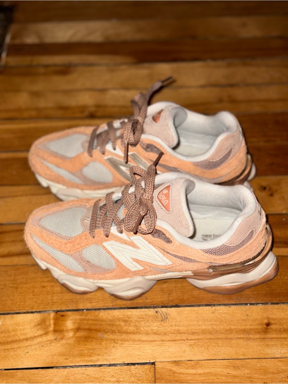 New Balance 9060 like new - Picture 4 of 4